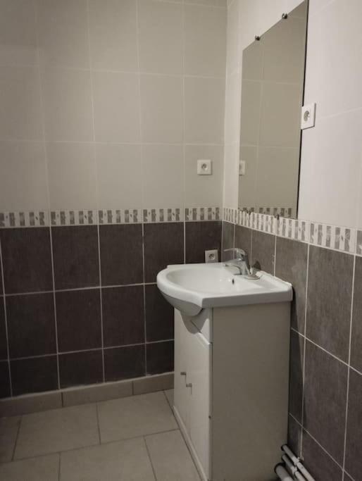 Appartamento Agreable Maison Avec Parking Gratuit Amiens Esterno foto