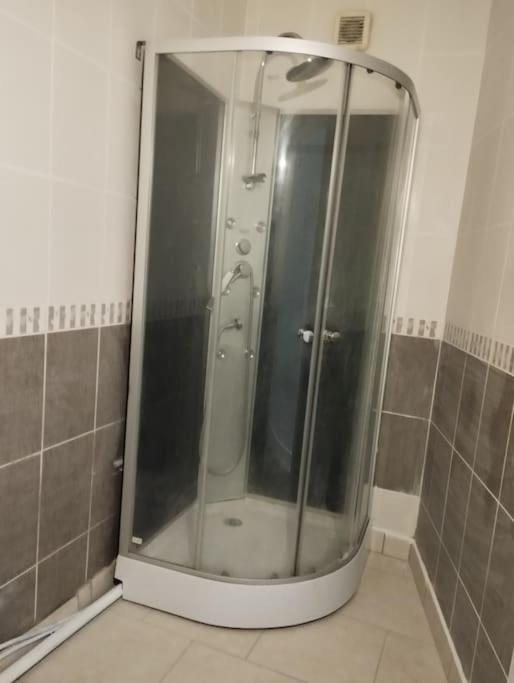 Appartamento Agreable Maison Avec Parking Gratuit Amiens Esterno foto
