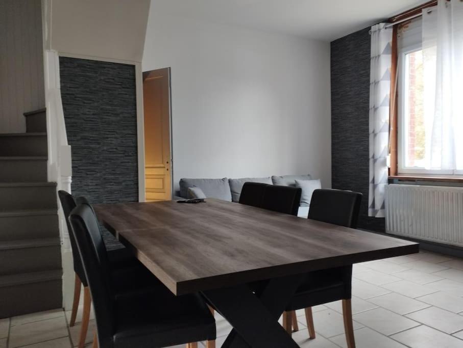 Appartamento Agreable Maison Avec Parking Gratuit Amiens Esterno foto
